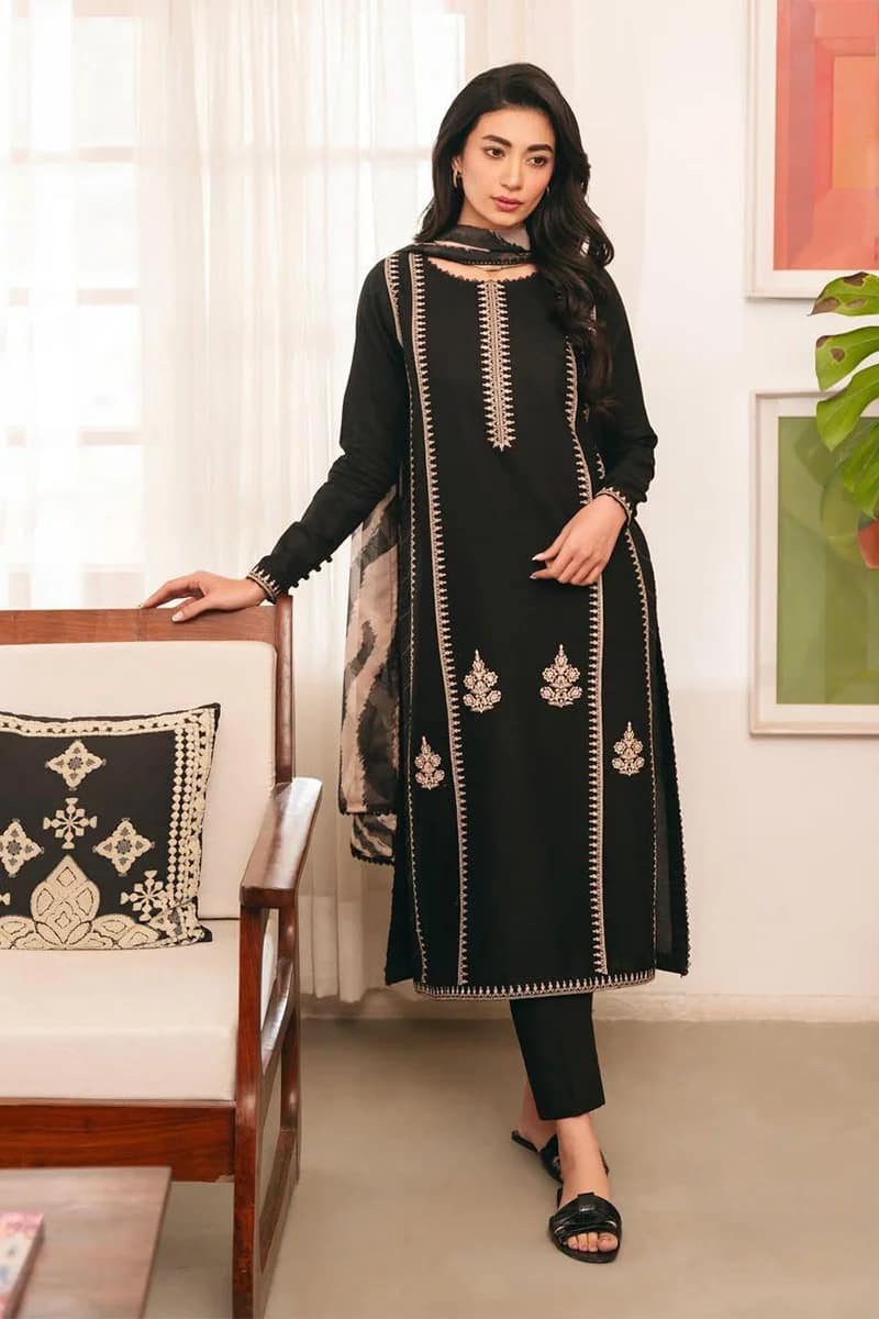 NEW ELEGANT BLACK EMBROIDERED DHANAK SUIT 3 PIECE UNSTITCHED SUIT